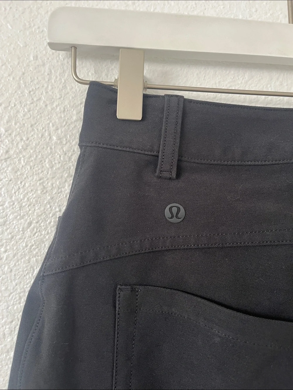 Lululemon City Sleek Mid-Rise Barrel-Leg PantLight Utilitech Black Size 24